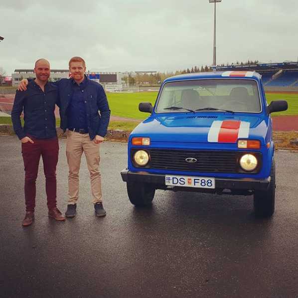 Kristbjorn Kjartansson dan Gretar Jonsson Bersama Lada (Foto: @HMLadan