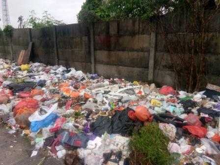 Tumpukan sampah di salahsatu sudut ibukota Kab. Gowa (7/11/2018)