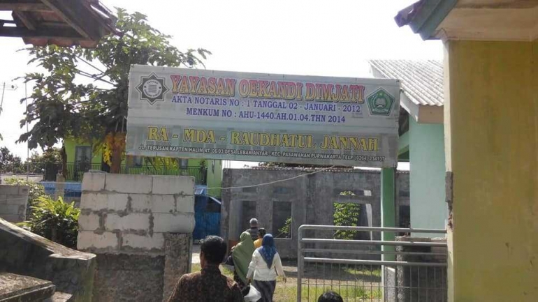 Foto Pintu masuk Madrasah (dokpri)