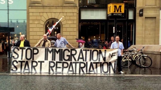 Aksi anti imigrasi di kota Newcastle, Inggris tahun lalu. Foto: mintpressnews.com.