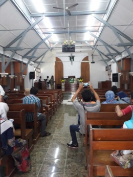 bagian dalam Gereja Kristen Jawa Wates. pic : Komunitas Sesaba Adikarta
