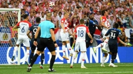 insiden gol bunuh diri Mandzukic/ foto: fifa.com