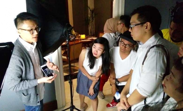 Teori dan praktik memotret makanan bersama Fellexandro Ruby, food photographer. (Foto: Gapey Sandy)