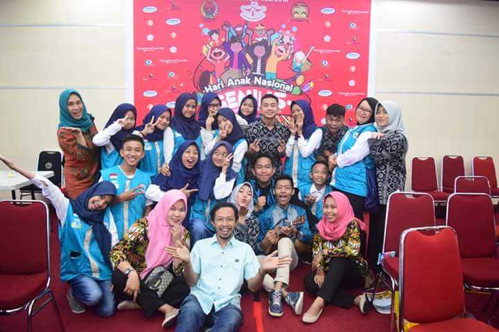 Anak FABT bersama Pembina dan Pendamping pada peringatan HAN tingkat SulSel tahun 2018 di Makassar (17/07/2018)
