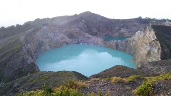 Penampakan Tiwu Ko'o Fai Nuwa Muri atau danau yang dipercaya sebagai tempat arwah para muda-mudi. (Foto: Gapey Sandy)