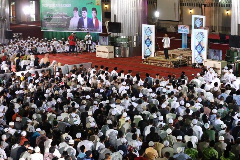 Ribuan Jamaah memadati Pengajian Akbar Dewan Masjid Indonesia di Istiqlal -Foto : Sys Milla