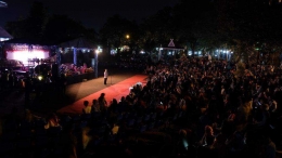 Antusiasme publik Purwakarta menyaksikan pentas wayang oleh Prof. Cohen, Sabtu 28 Juli 2018. Foto: Ditjen Kebudayaan, Kemdikbud.
