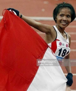 Supriati Sutono meraih emas Asian Games 1998/ foto: gettyimages.com