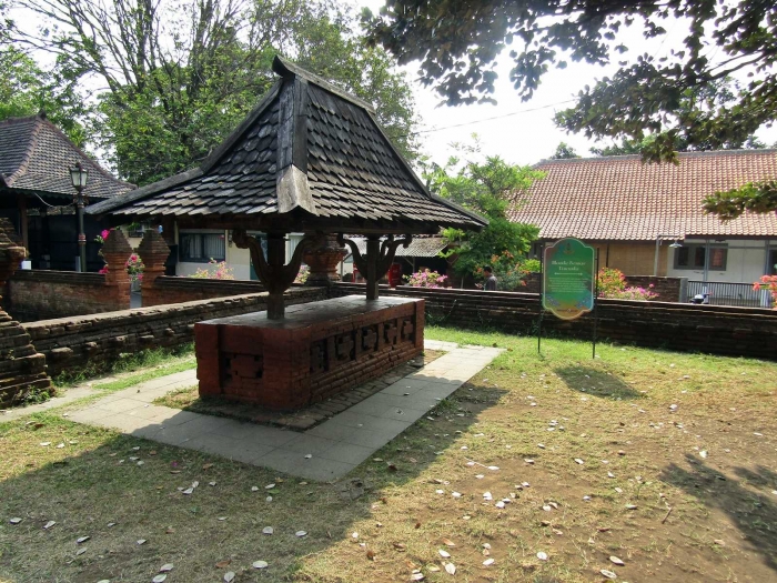 mande semar tinandu kasepuhan cirebon mande semar tinandu kasepuhan cirebon