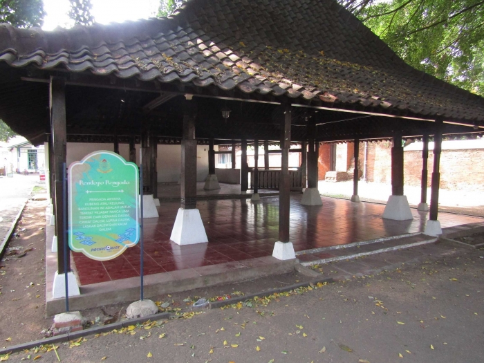 Pendapa Pengada kasepuhan cirebon Pendapa Pengada kasepuhan cirebon