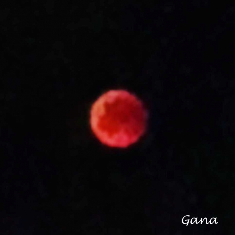 Zoom bulan merah (dok.Gana)