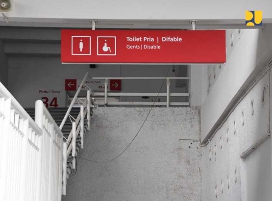 Toilet khusus baik untuk pemain maupun penonton disabilitas di kompleks GBK/gambar dari www.pu.go.id