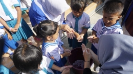 KKN 99 UMM praktekkan Cuci Tangan pada siswa TK
