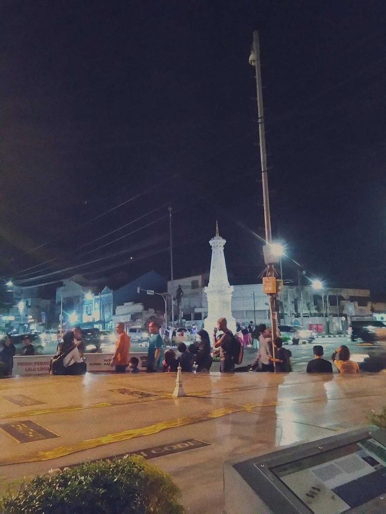Tugu Yogyakarta (sumber gambar : Oktafia Nur Al)