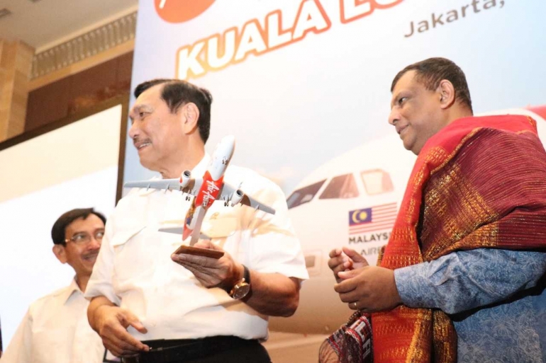 Konferensi pers rute baru Kuala Lumpur ke bandara Silangit Sumut.