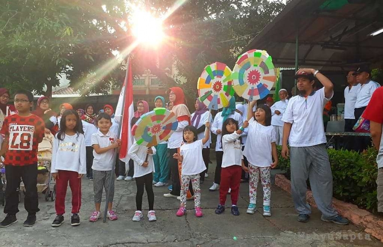 Keseruan di bulan Agustus, dalam rangka memperingati Hari Kemerdekaan Republik Indonesia di kampung saya. (Dokpri).