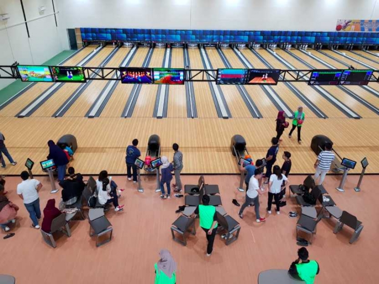 Sinar Mas Bowling Center (sumber : deddyhuang.com)