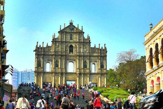 Reruntuhan Gereja St. Paul di Kota Tua Macau. (Dok. Pribadi)