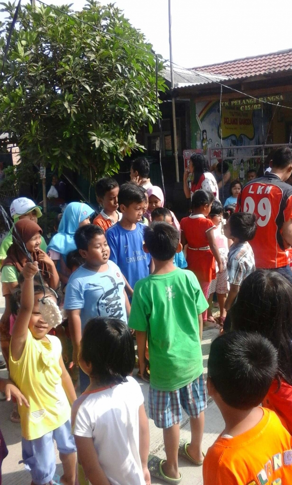Kebahagiaan anak anak saat merayakan HUT RI, mereka yang sehat dan modal awal bagi bangsa ini(dokpri)