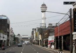 Menara masjid raya di kejauhan (dok pribadi)