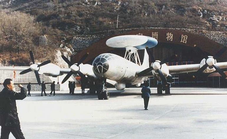 TU-4/KJ-1 AEW. Cina. Globalsecurity.org