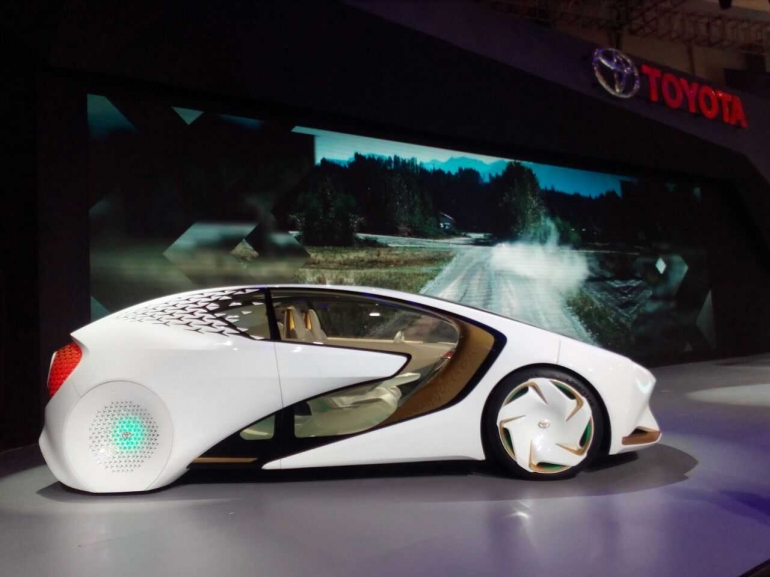 Toyota Concept-i [Foto: JepretPotret]