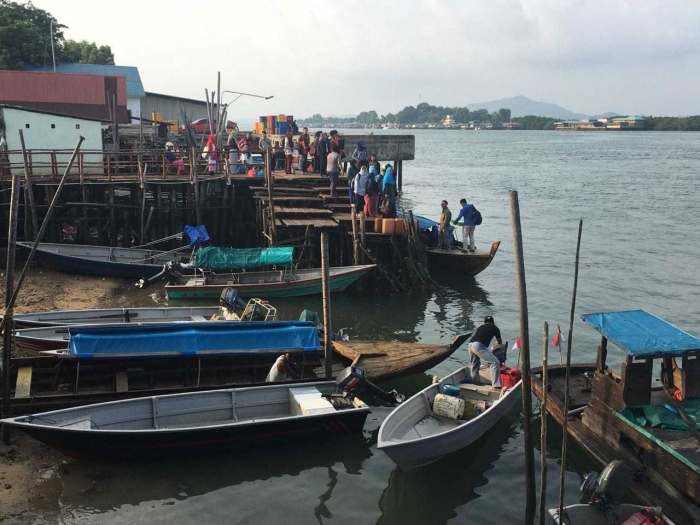 Memulai perjalanan dari pelabuhan rakyat Sagulung Batam (dokpri)