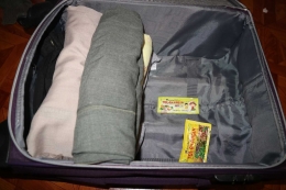 Saat bepergian menyisipkan TOlak Angin di dalam koper dan tas kecil. | Dokumentasi Pribadi