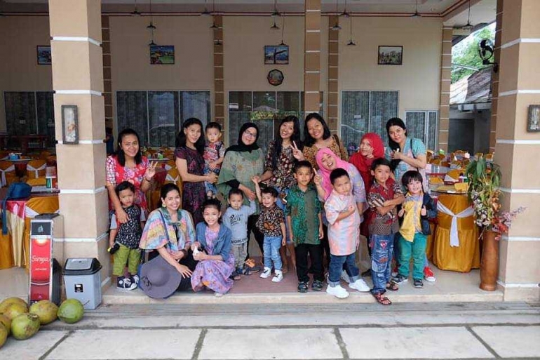 Bunda-bunda dan Anak-anaknya yang mendapat Trip Ke Belitung | dokpri
