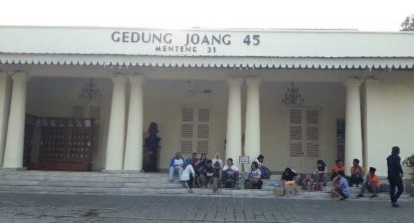 Gedung Joang 45 berada di kawasan Menteng (dokpri)