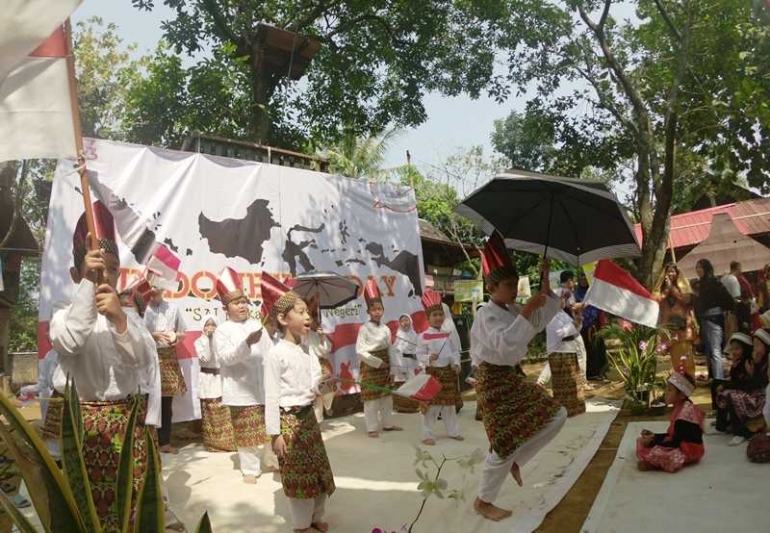 Mengenal budaya daerah, mengenal Indonesia (foto by widikurniawan)