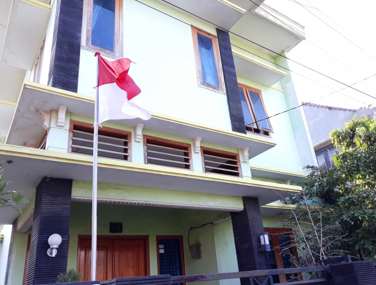 Bendera Merah Putih Berkibar di Depan Rumah|Dok. Pribadi