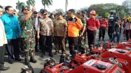 Kapolri dan Panglima TNI apel komando karhutla dalam rangka pengamanan Asian Games (Foto:tribunnews.com)