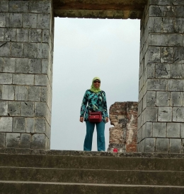 Salah satu pintu keraton Kaibon (dok pri) 