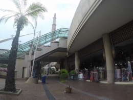 Area foodcourt dan suvenir Masjid Putra, Putrajaya, KL - Malaysia (koleksi pribadi)