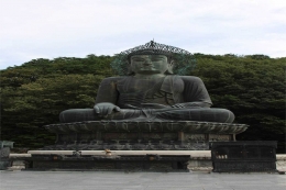 Grand Bronze Buddha      Sumber: Dok pribadi