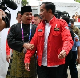 Biro Pers SetpresJokowi dan Prabowo meninggalkan arena pencak silat di Padepokan silat di TMMI Jakarta kemarin (Foto: Biro Pers Setpres)