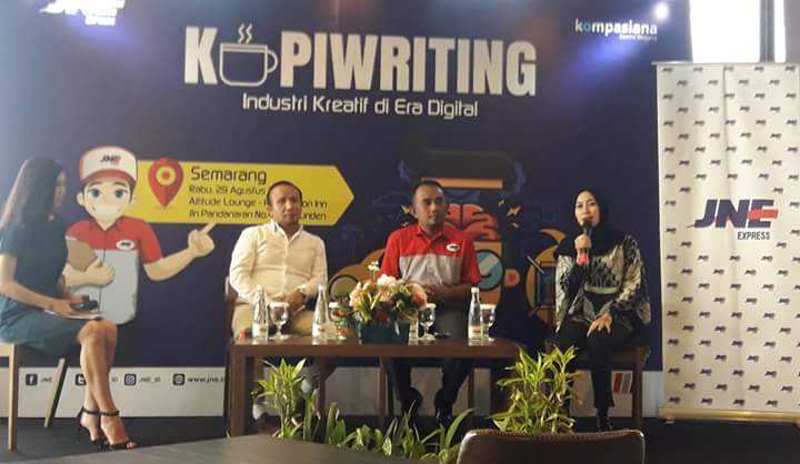 Acara talkshow interaktif KOPIWRITING JNE dan Kompasiana dengan tema Industri Kreatif di Era Digital, di Semarang Jawa Tengah. (Dokpri).