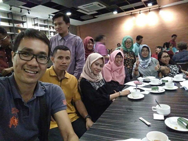 teman2 Semarkutigakom di JNE Kopiwriting  foto dokpri