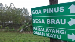 Penanda menuju tempat wisata Paralayang, Goa Pinus dan Omah Kayu|Dok. Pribadi