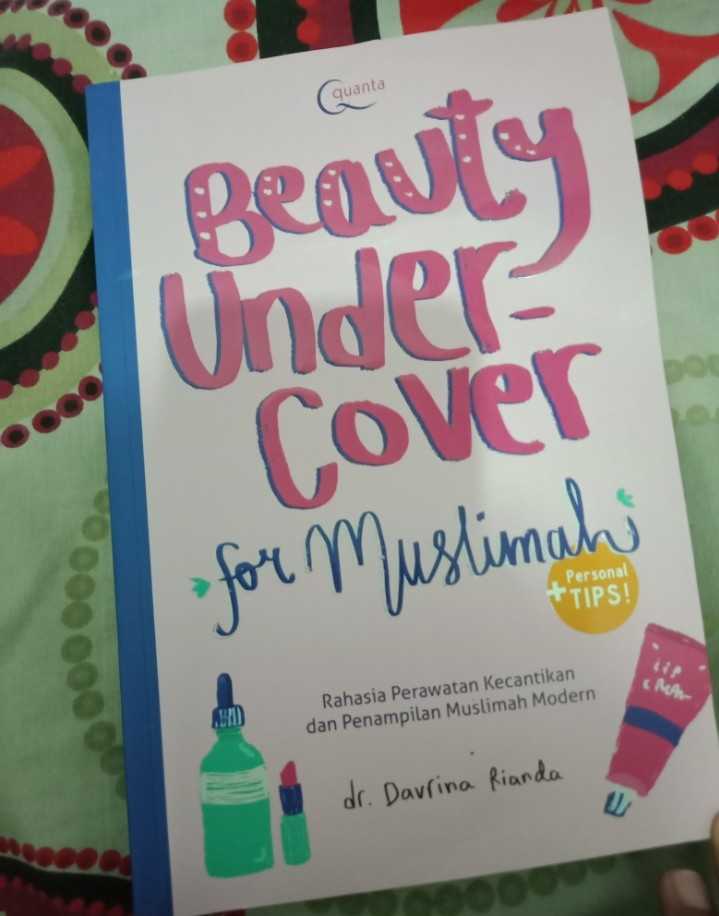 Beauty Under Cover - dr. Davrina Rianda