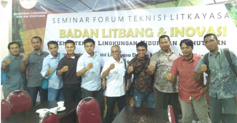 Teknisi Litkayasa pada Seminar Forum Teknisi Litkayasa di Bogor (Dokumentasi Tim Seminar Forum Teklit)
