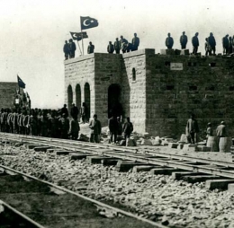 Militer membangun stasiun Mu'adzam (dok.middleeastlink)