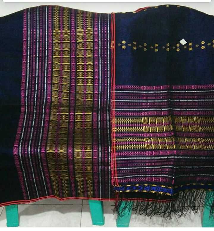 Mari Kita Mengenal Sedikit Tonun Batak atau Songket Batak Mari Kita Mengenal Sedikit Tonun Batak atau Songket Batak