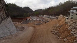 Pembangunan kawasan peternakan ayam di Geoarea Gunung Kidul (detik.com).