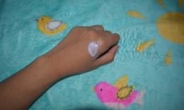 Swatches Skin Aqua UV Moisture Milk