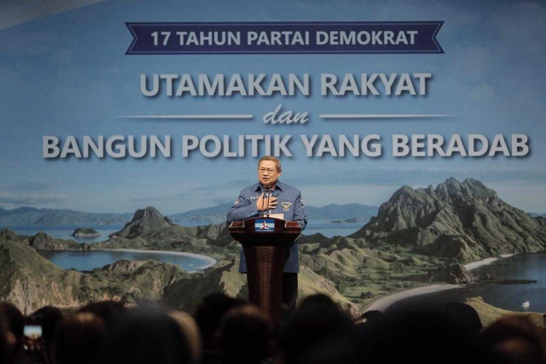 Ketua Umum Partai Demokrat, Susilo Bambang Yudhoyono (SBY) saat membrikan pidato politik pada HUT Partai Demokrat ke-17 (demokrat.or.id)