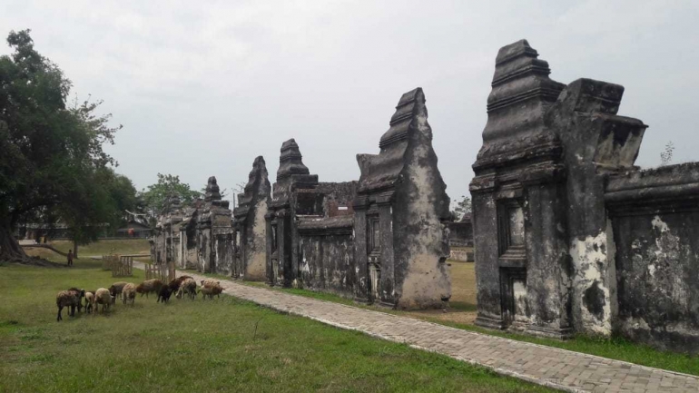 Dinding gapura keraton/dokpri