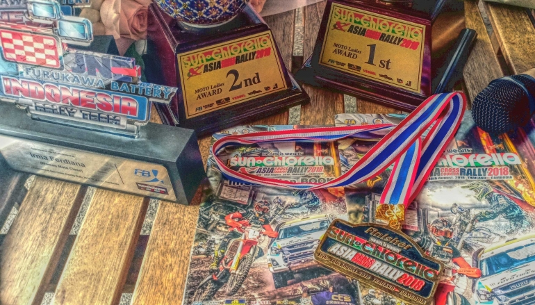 Deskripsi : Tim Indonesia menyabet juara 1 dan 2 di ajang AXCR 2018 I Sumber Foto : dokpri