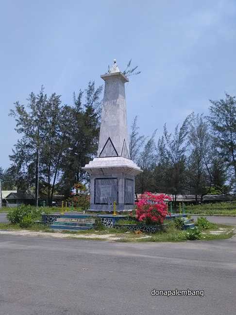 tugu-perjuangan-5ba4d816bde575247c1c81d5.jpg